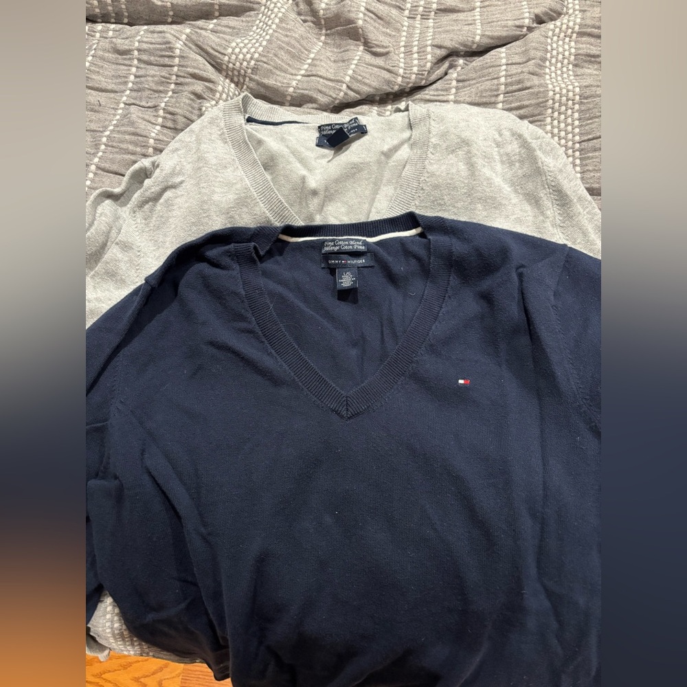Tommy Hilfiger V-Neck Sweaters (2)
